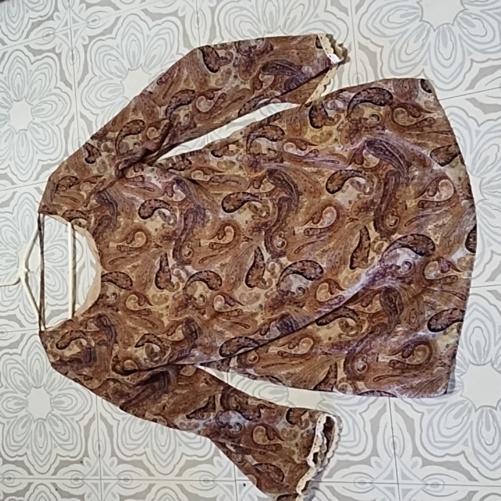 Womens Long Sleeve Sheer Blouse Butterfly Sleeve L EXHILARATION neutral Paisley